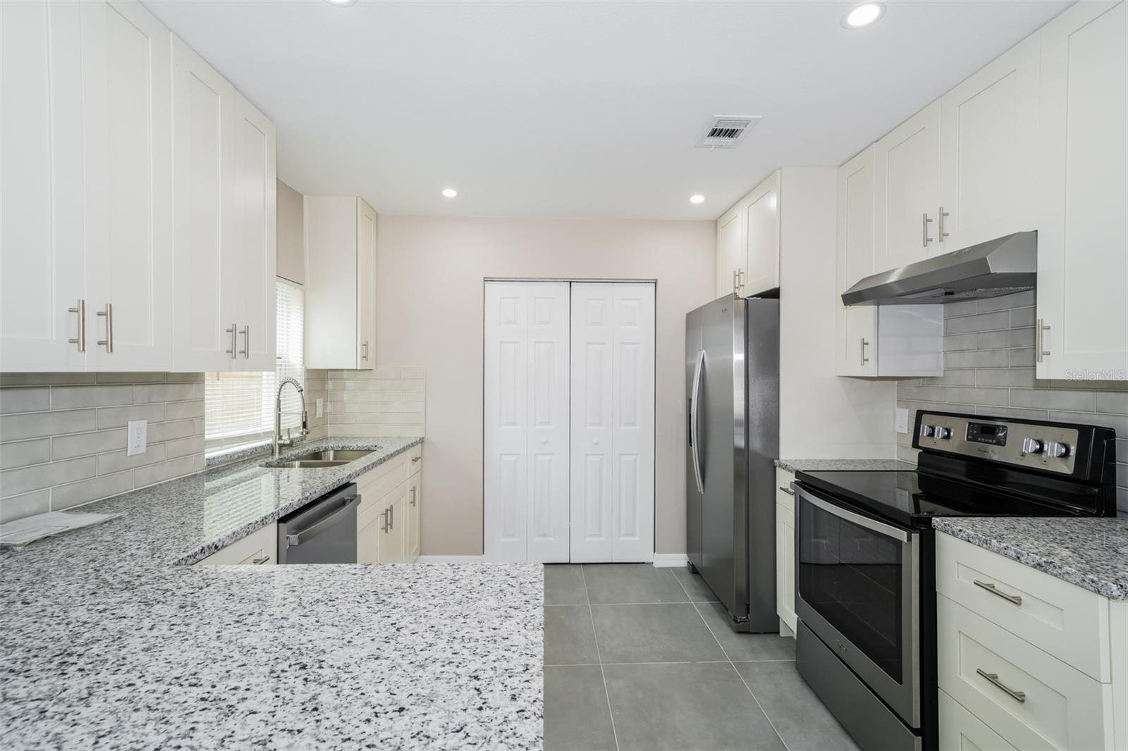 Image 5 of 15 For 6522 84th Avenue N