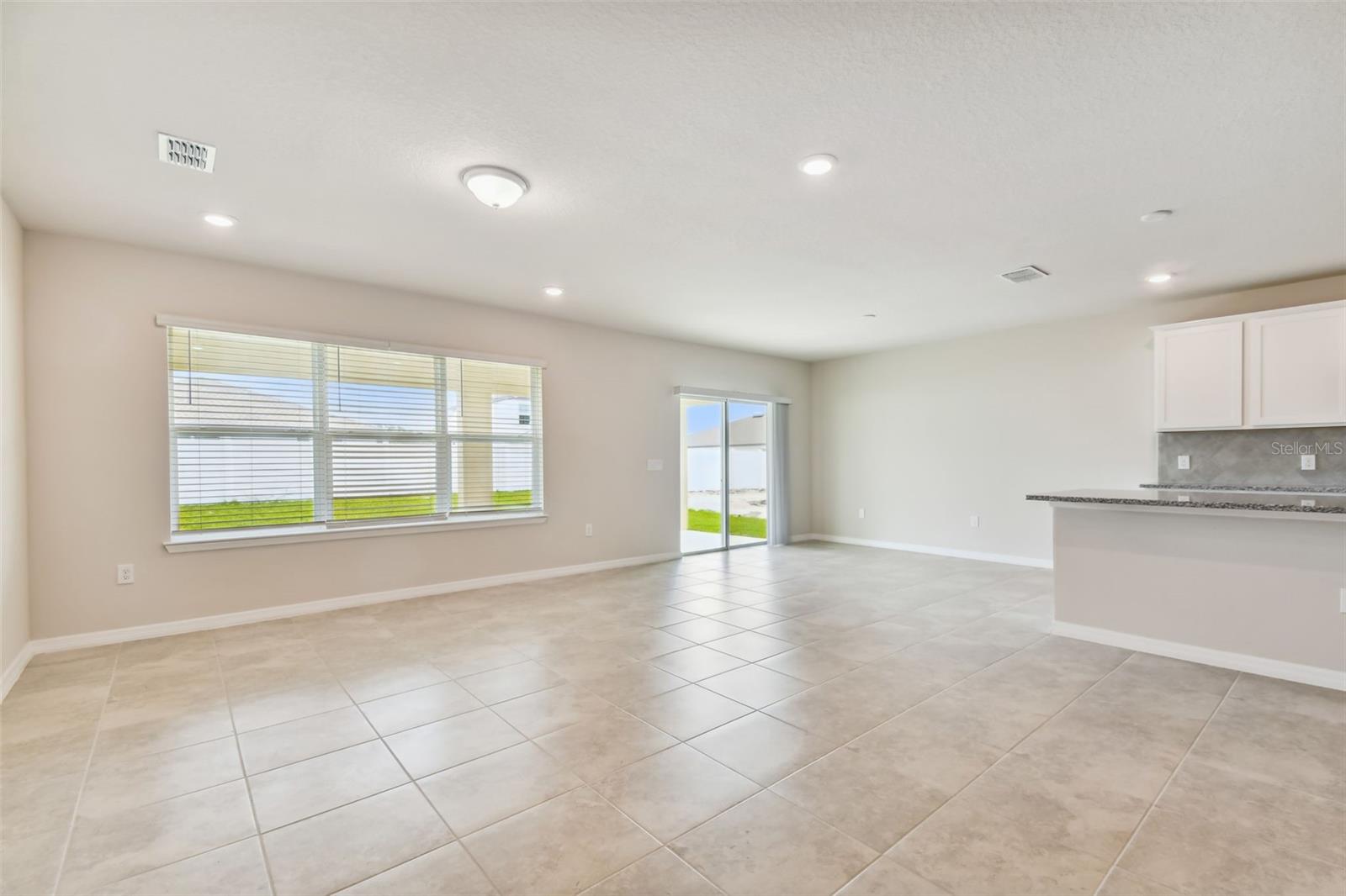 Image 6 of 23 For 3860 Obsidian Drive