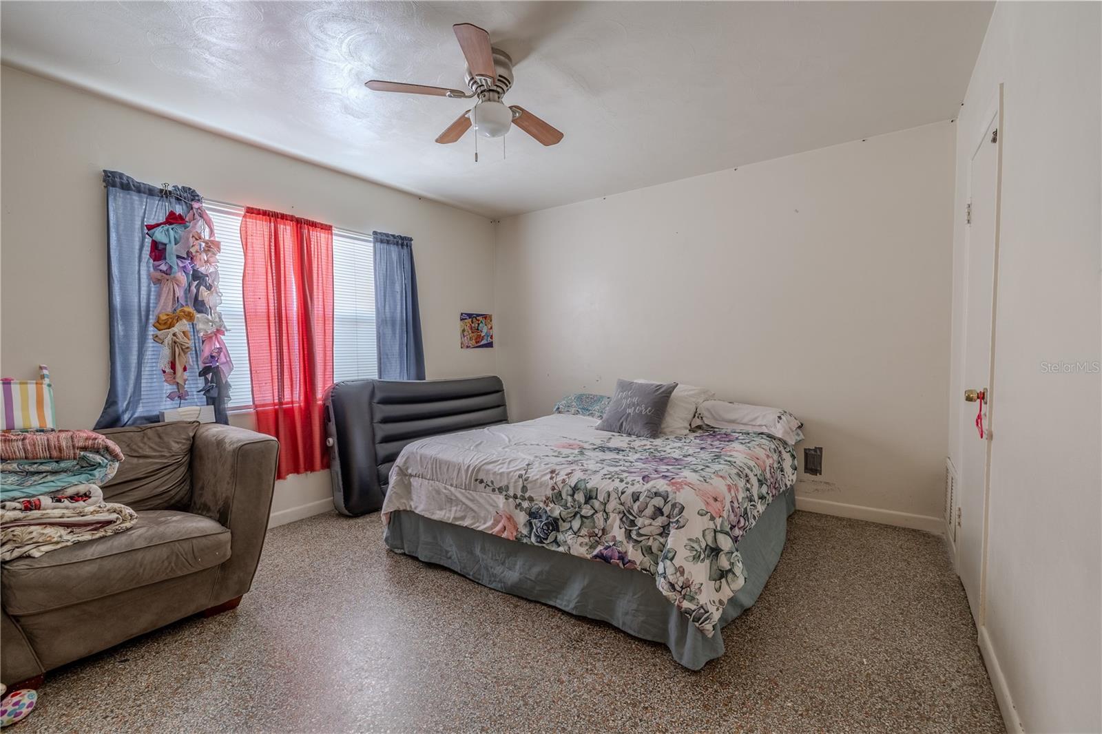 Image 20 of 53 For 2600 52nd Avenue N