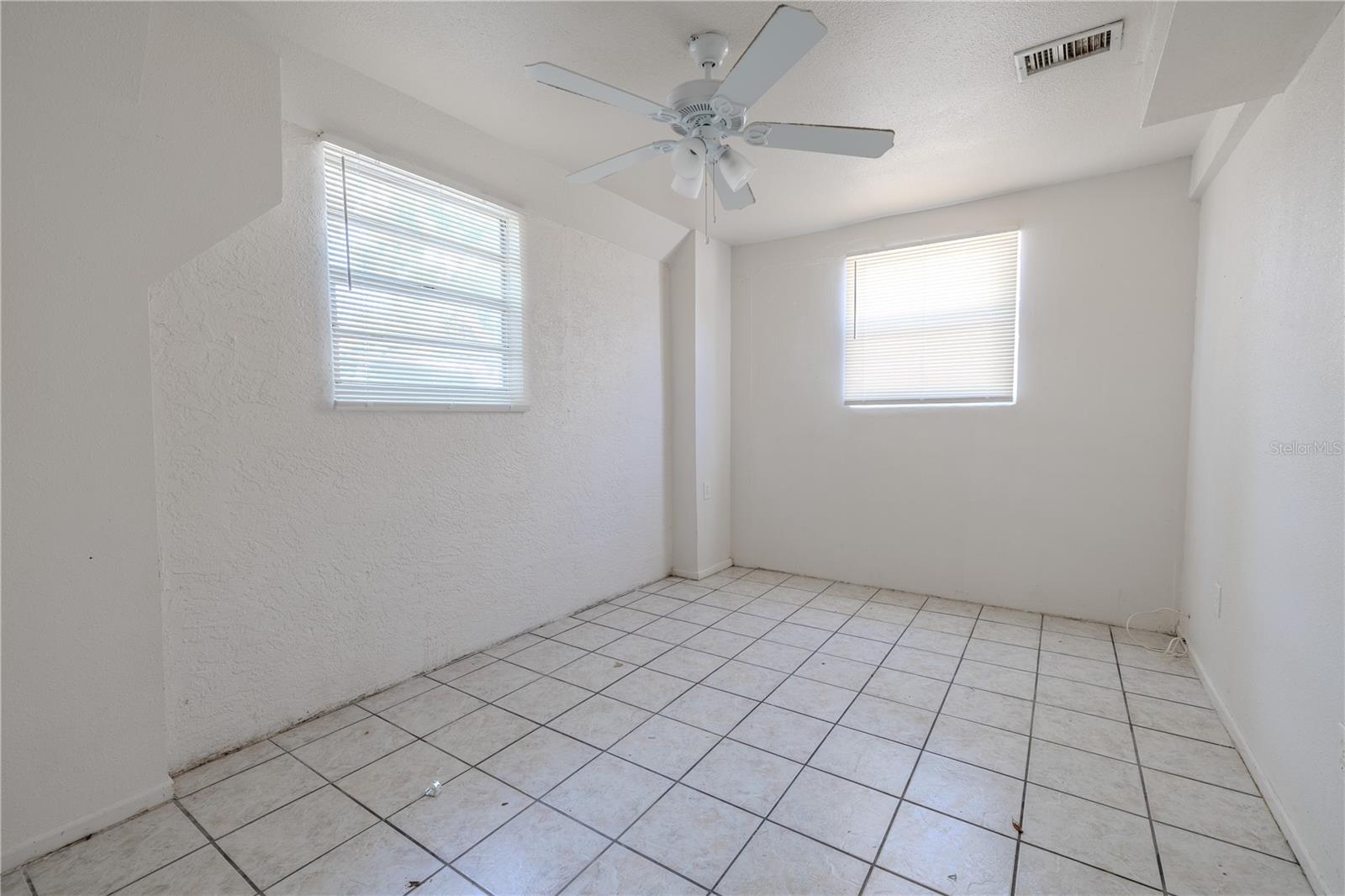 Image 35 of 53 For 2600 52nd Avenue N