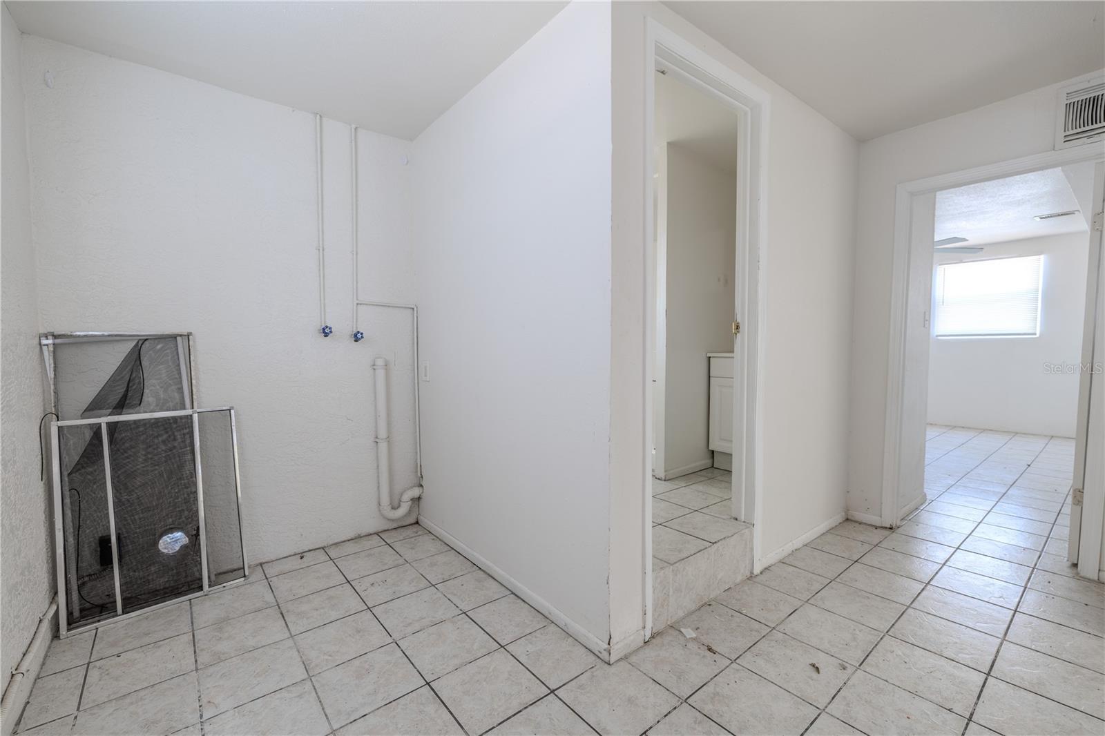 Image 37 of 53 For 2600 52nd Avenue N