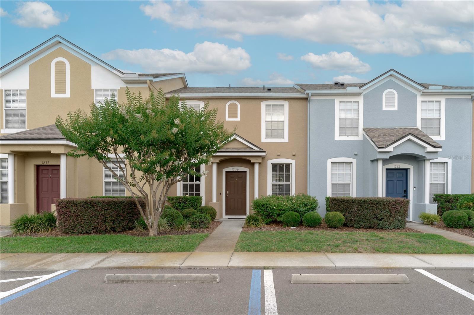 Details for 1250 Charlesworth Drive, WESLEY CHAPEL, FL 33543