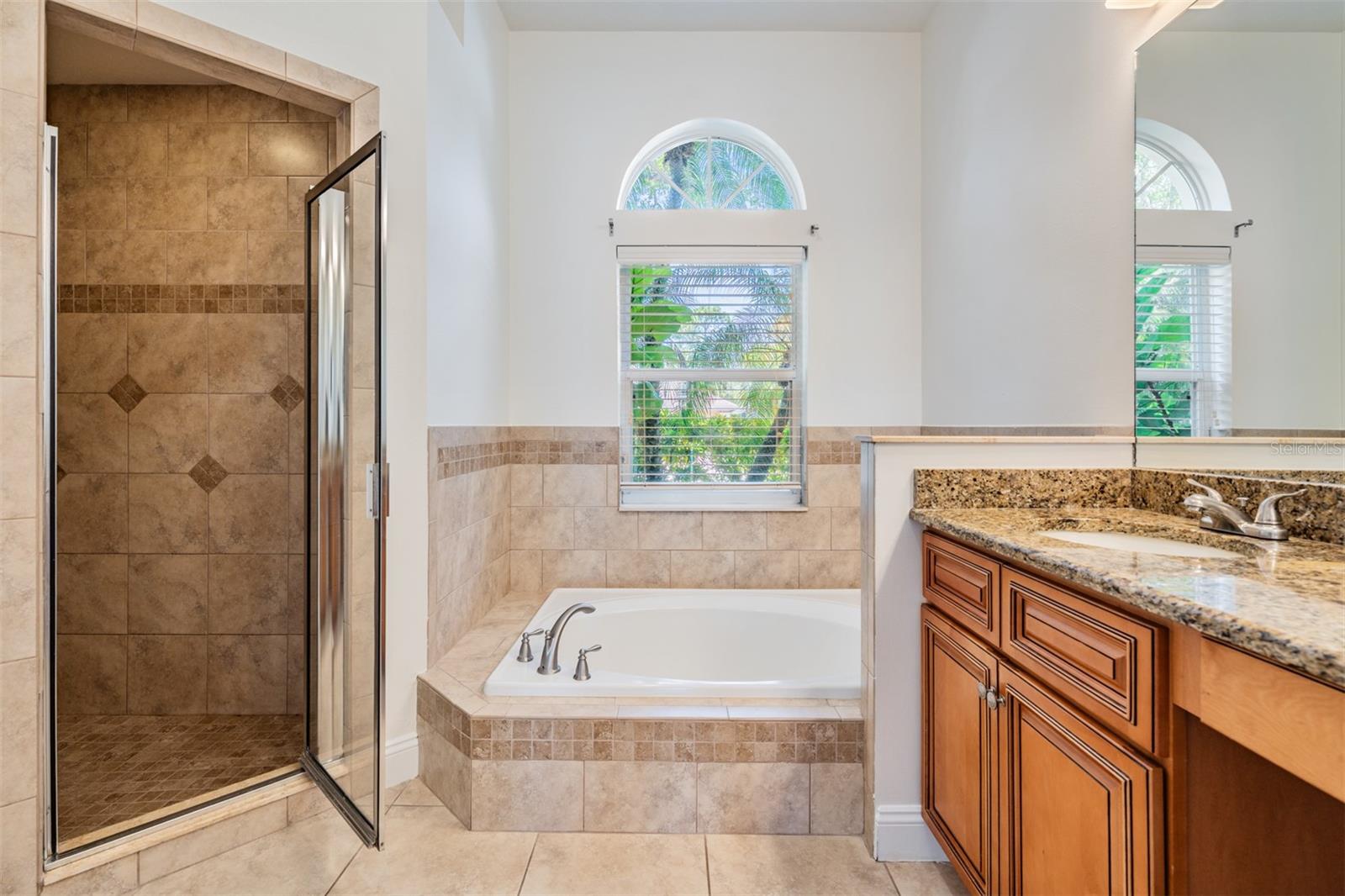 Image 14 of 34 For 12421 Seabrook Drive