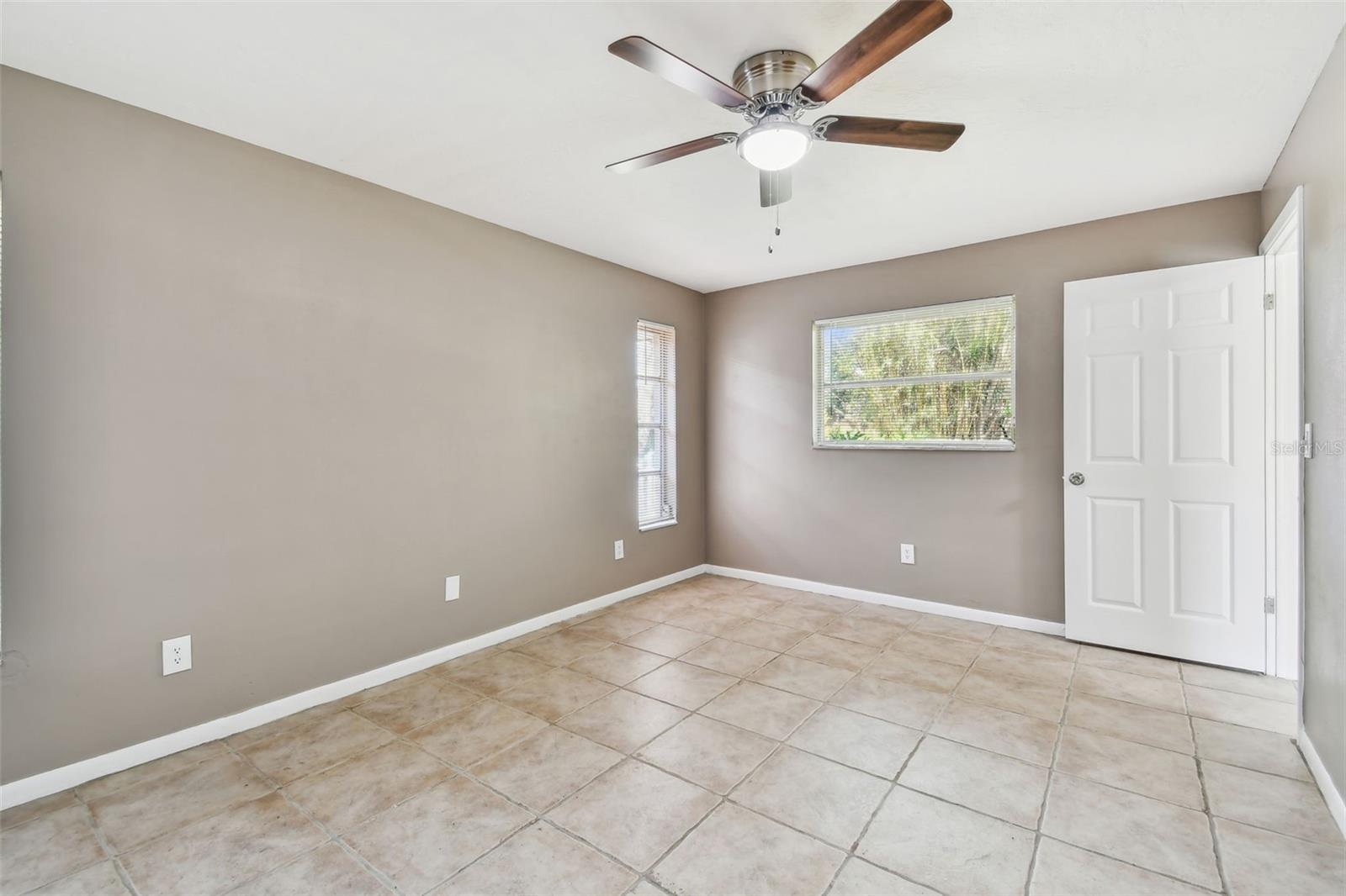 Image 29 of 52 For 3249 Parkway Pl