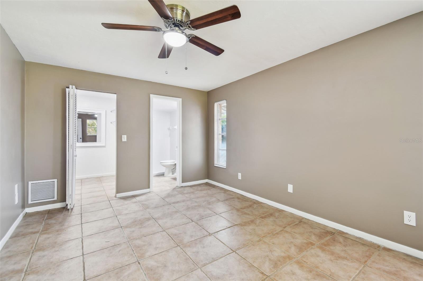 Image 30 of 52 For 3249 Parkway Pl