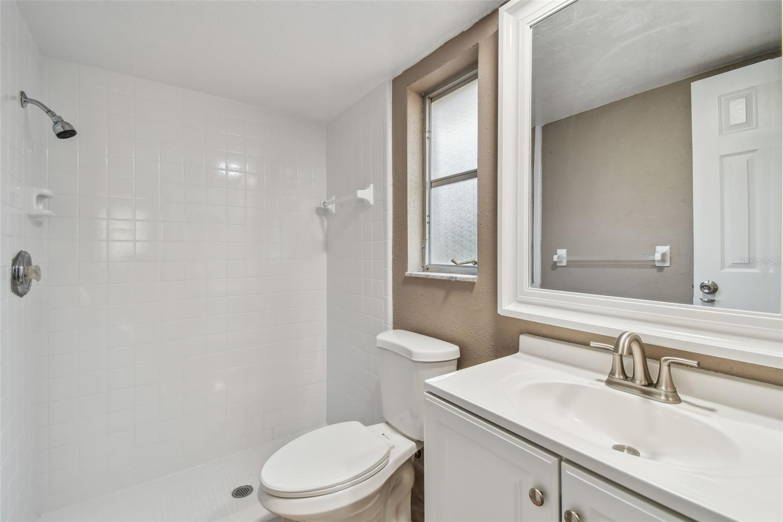 Image 33 of 52 For 3249 Parkway Pl