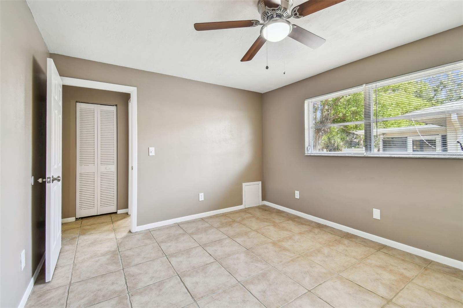 Image 35 of 52 For 3249 Parkway Pl