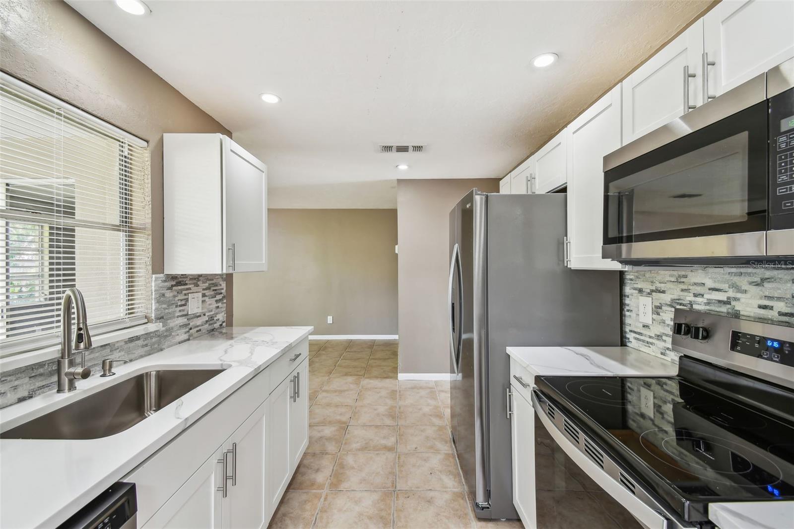 Image 6 of 52 For 3249 Parkway Pl