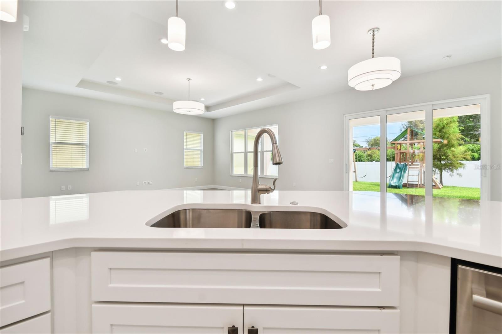 Image 18 of 95 For 2973 Breezy Meadows