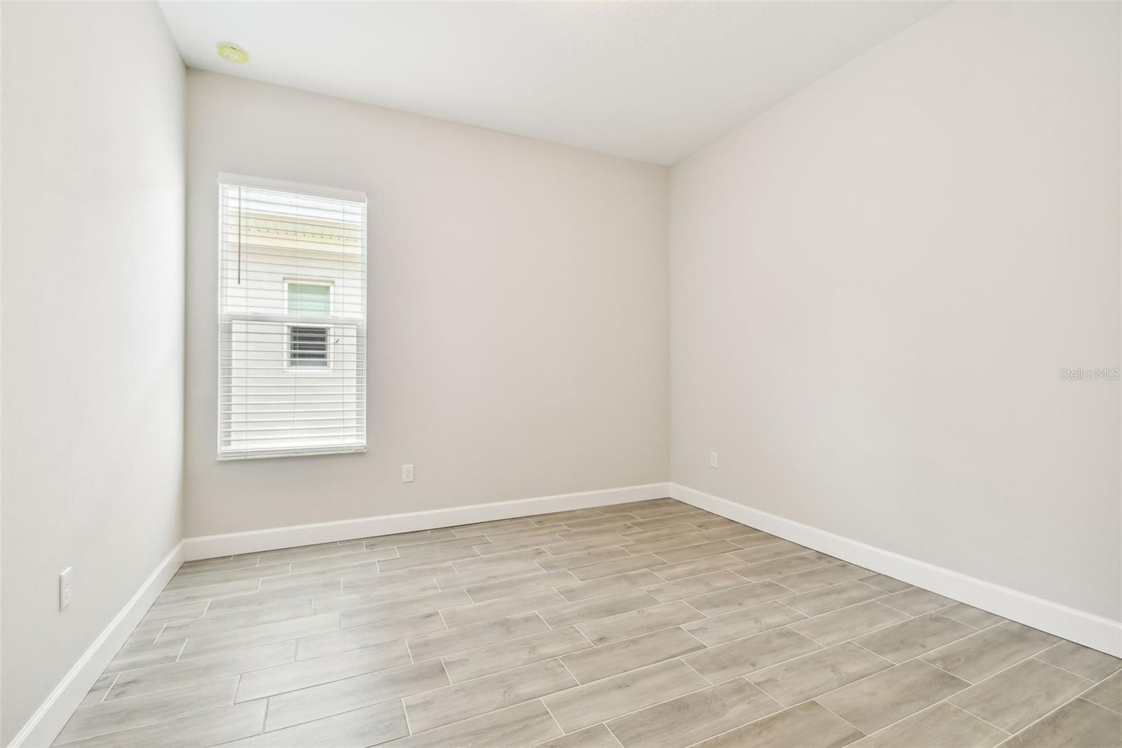Image 42 of 95 For 2973 Breezy Meadows
