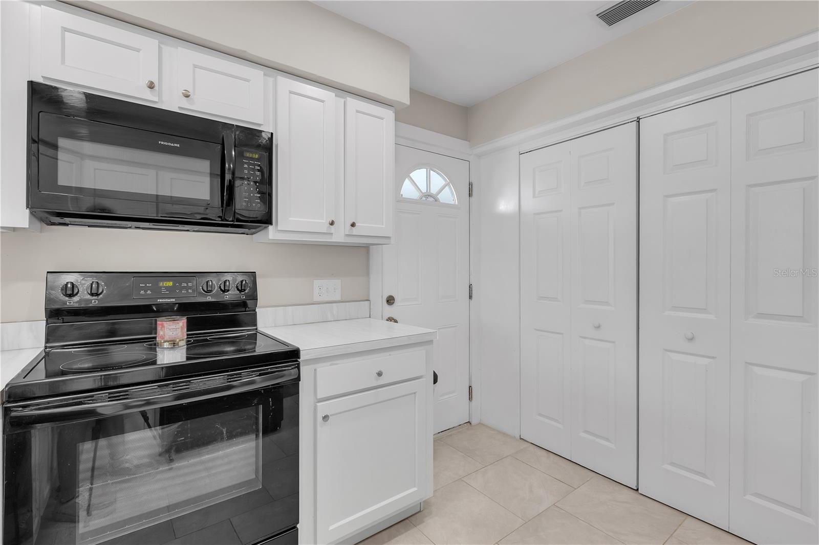 Image 11 of 38 For 4623 Wisteria Drive