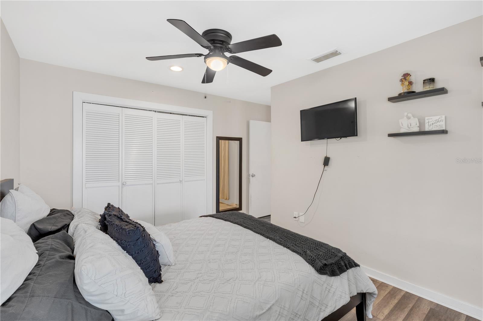 Image 17 of 38 For 4623 Wisteria Drive