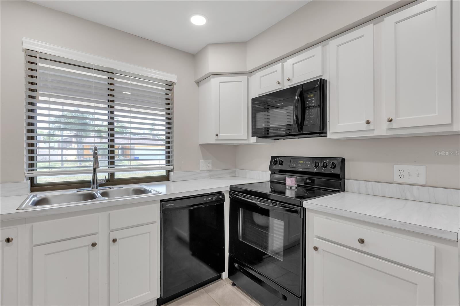 Image 9 of 38 For 4623 Wisteria Drive