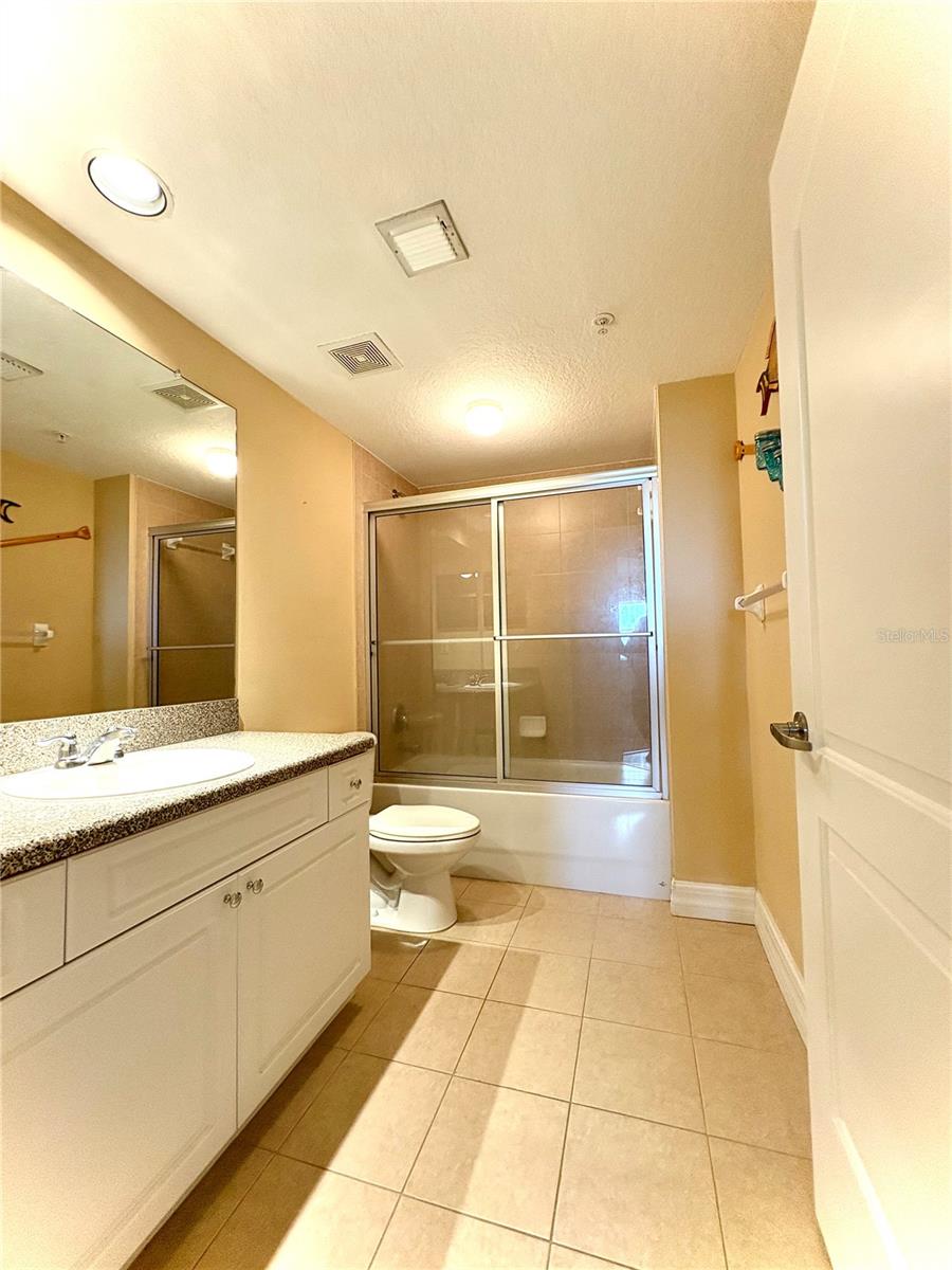 Image 12 of 18 For 4516 Seagull Drive 405