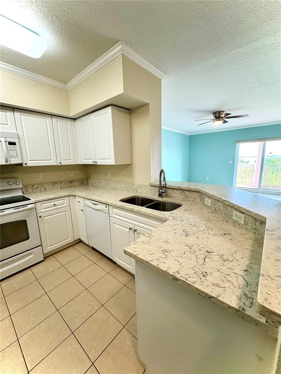 Image 6 of 18 For 4516 Seagull Drive 405