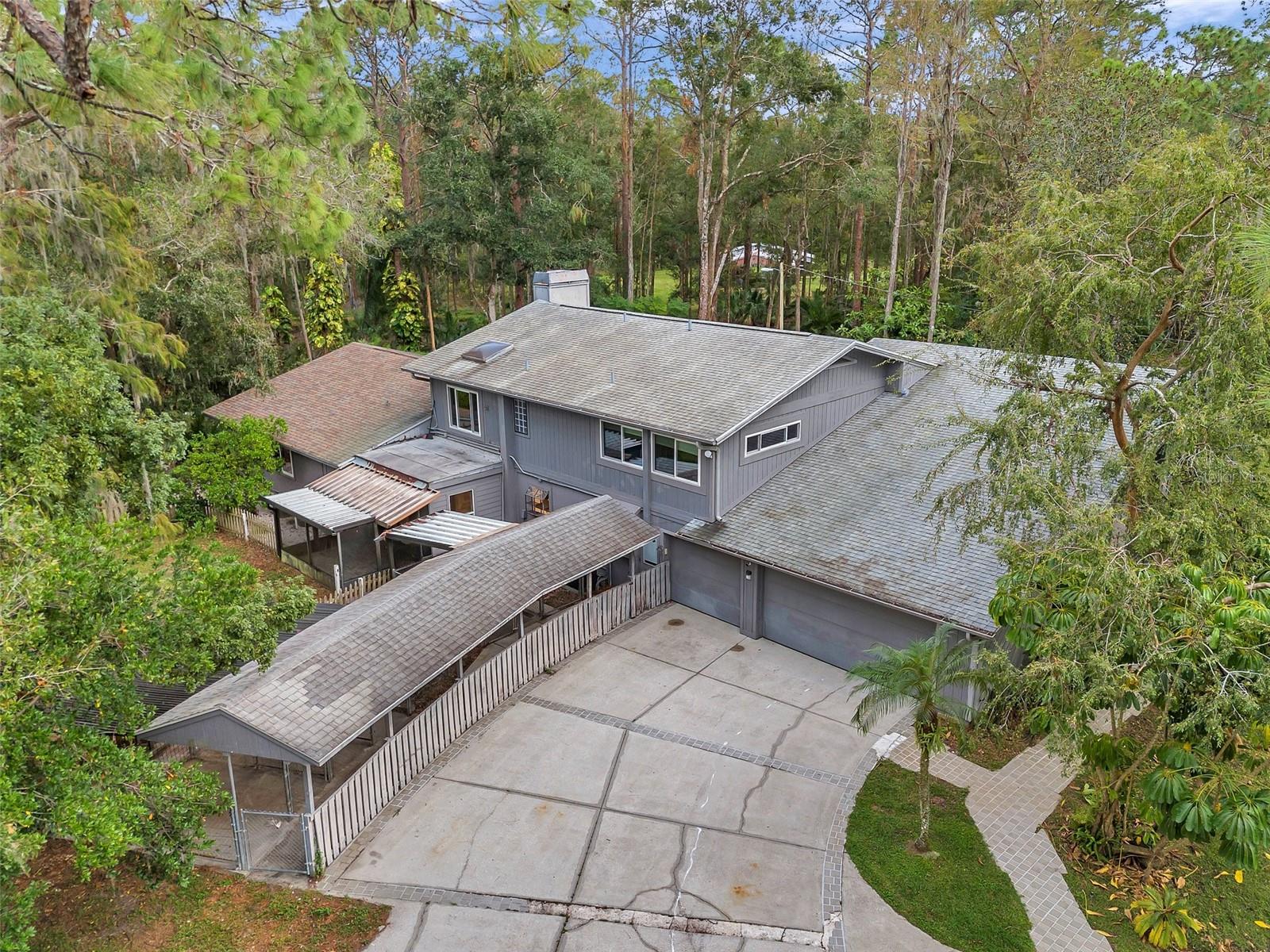 Listing photo id 51 for 655 Appaloosa Road