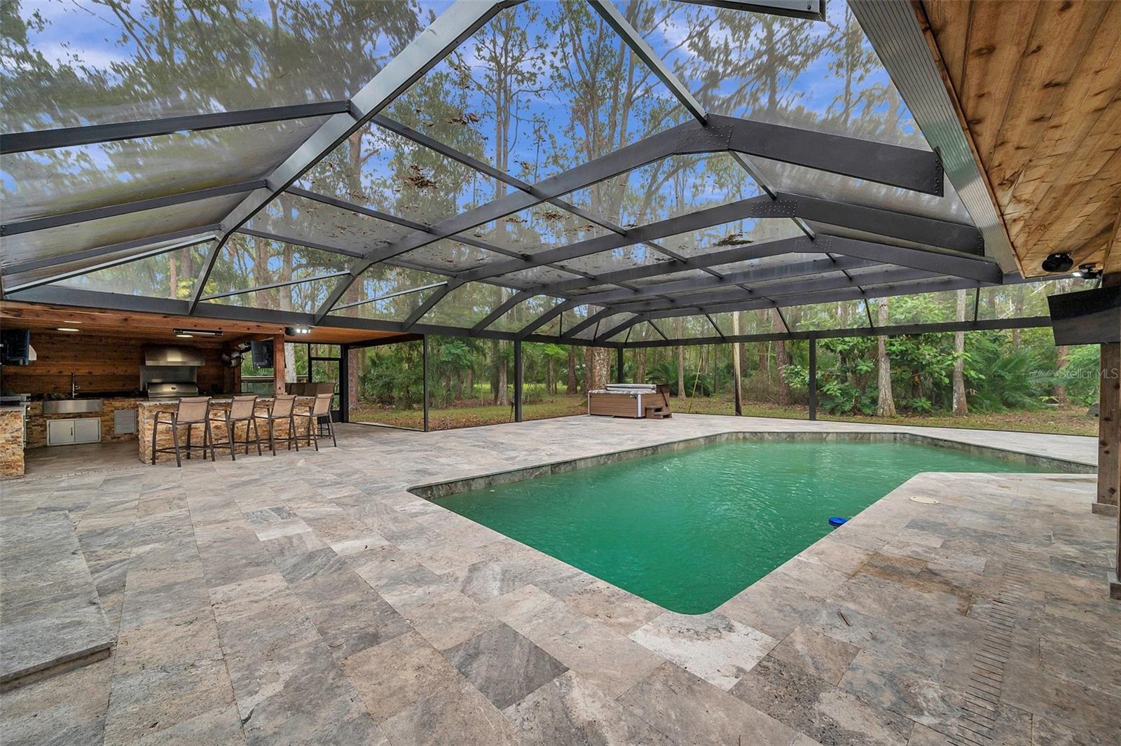 Listing photo id 4 for 655 Appaloosa Road