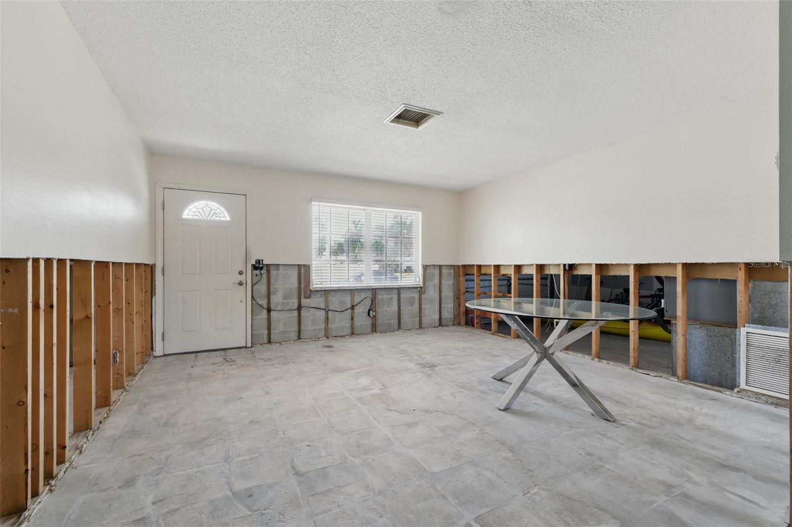 Listing photo id 0 for 1801 Mississippi Avenue Ne
