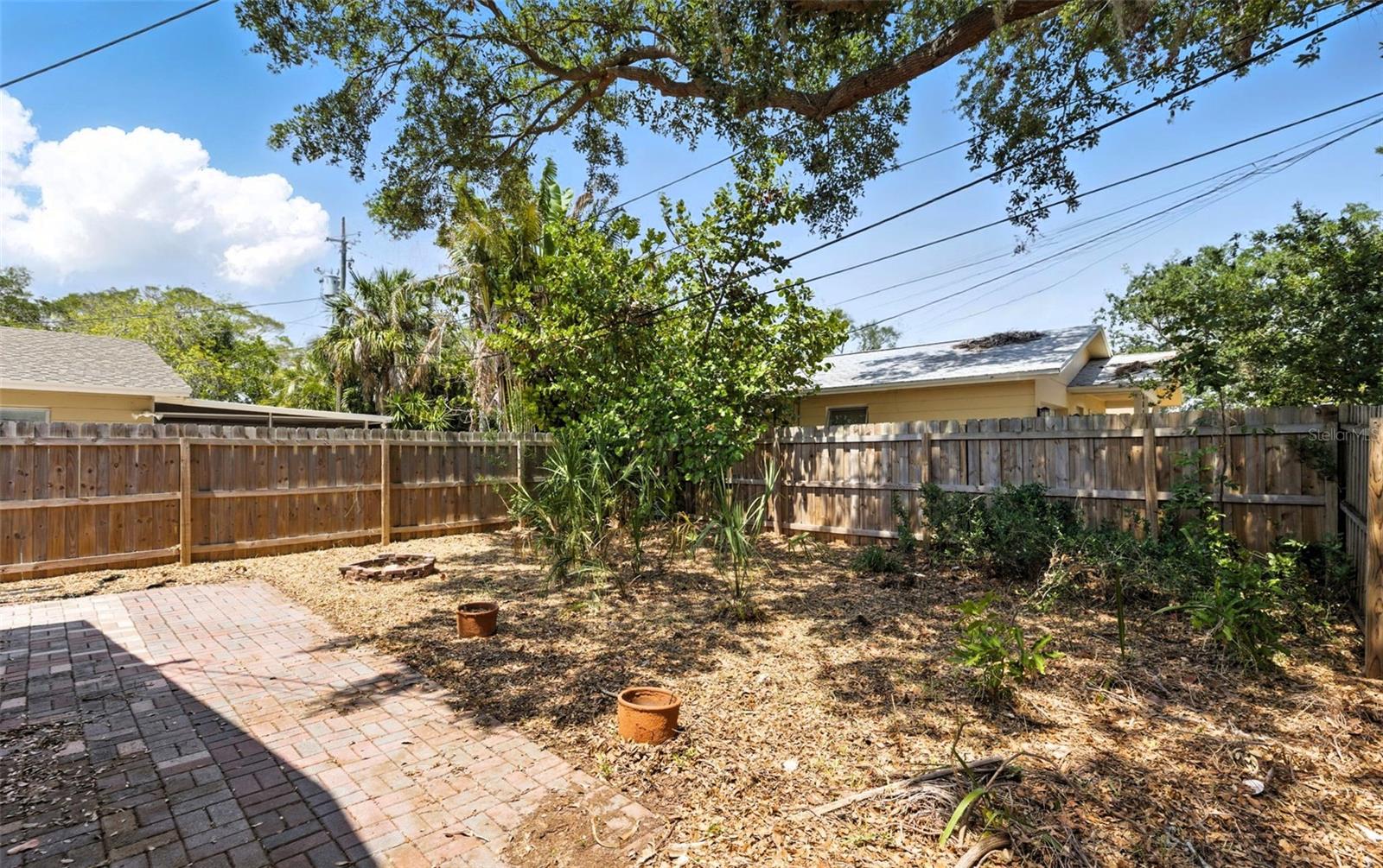 Listing photo id 6 for 1801 Mississippi Avenue Ne