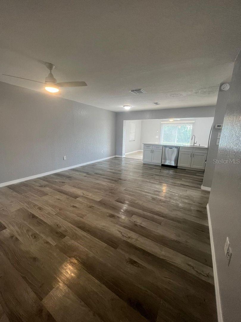 Image 7 of 16 For 7445 Daggett Terrace