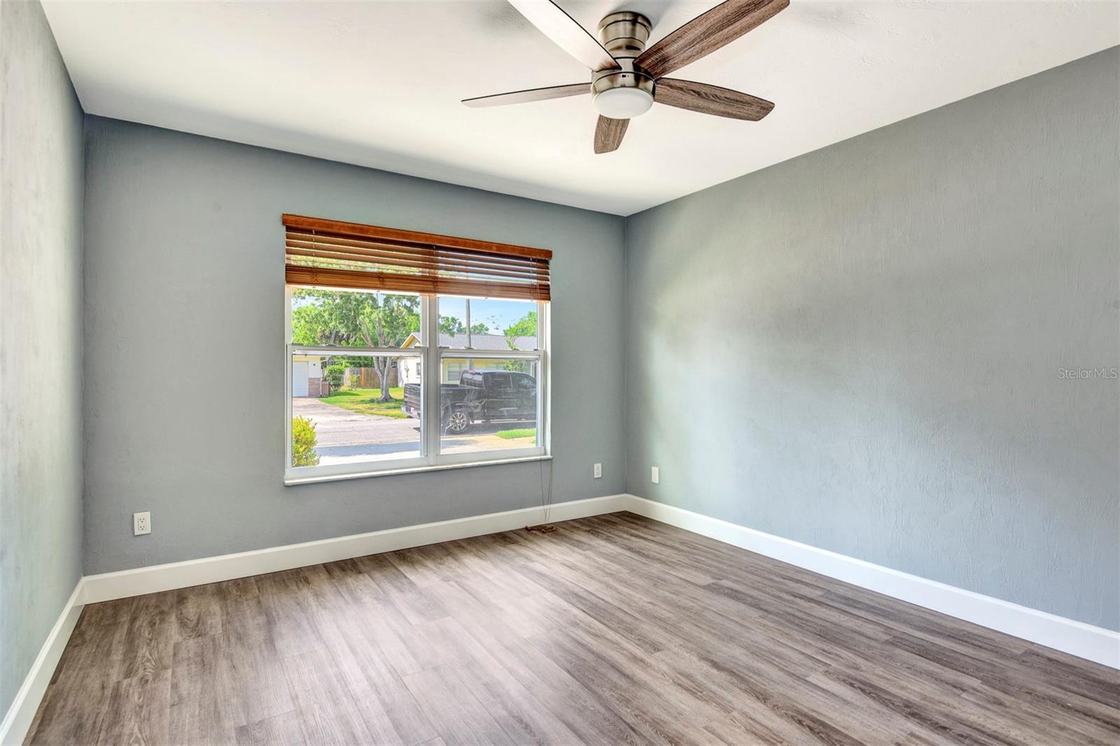 Image 31 of 52 For 781 Little Pine Drive