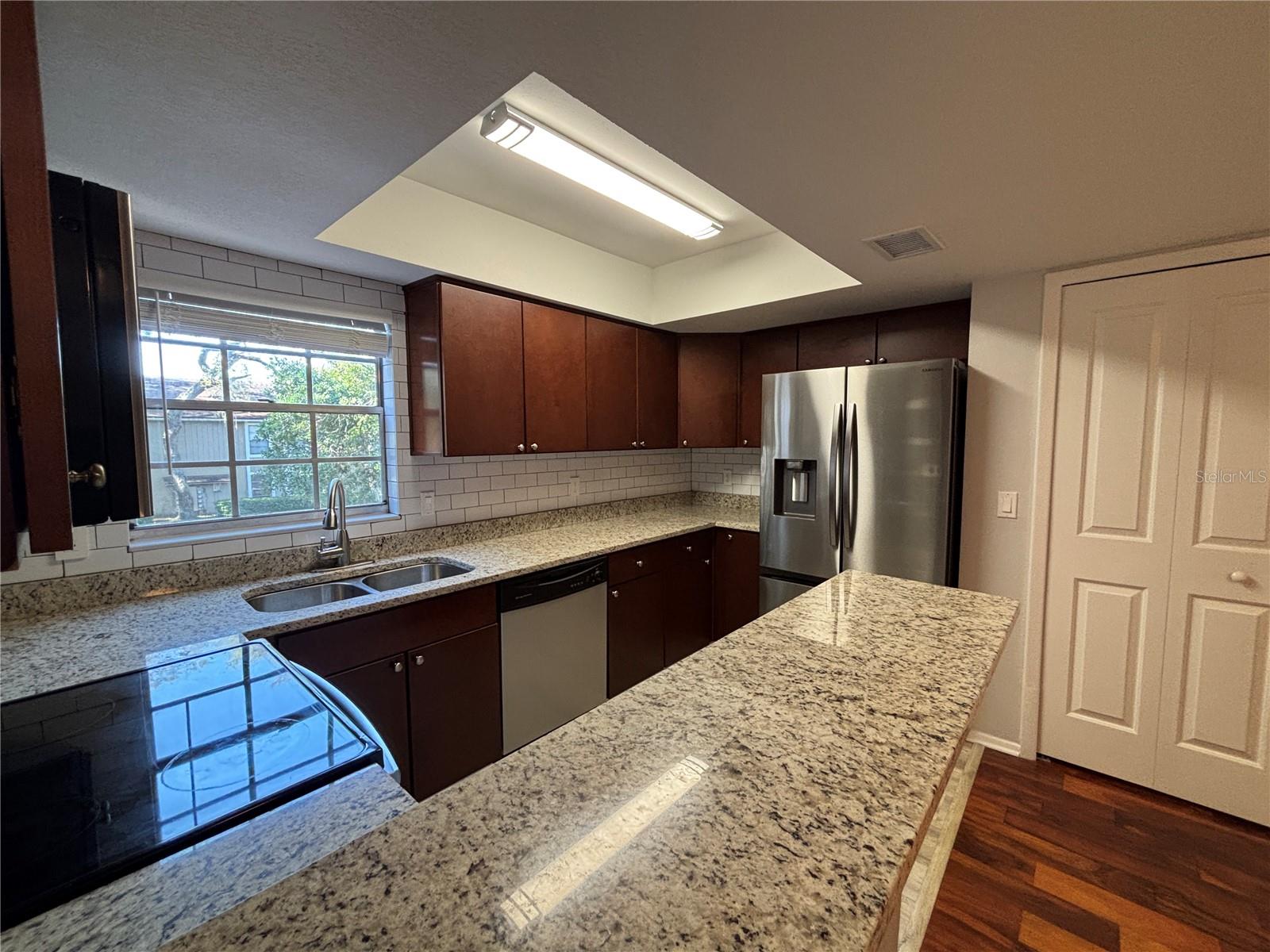 Image 5 of 20 For 14446 Reuter Strasse Circle 3