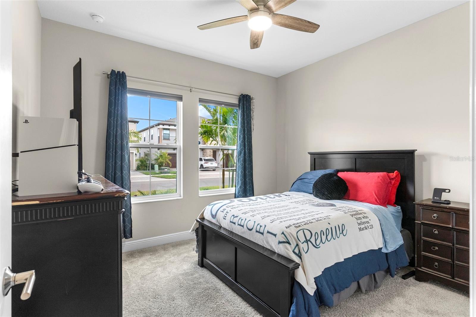 Listing photo id 20 for 13182 Twin Bridges Drive