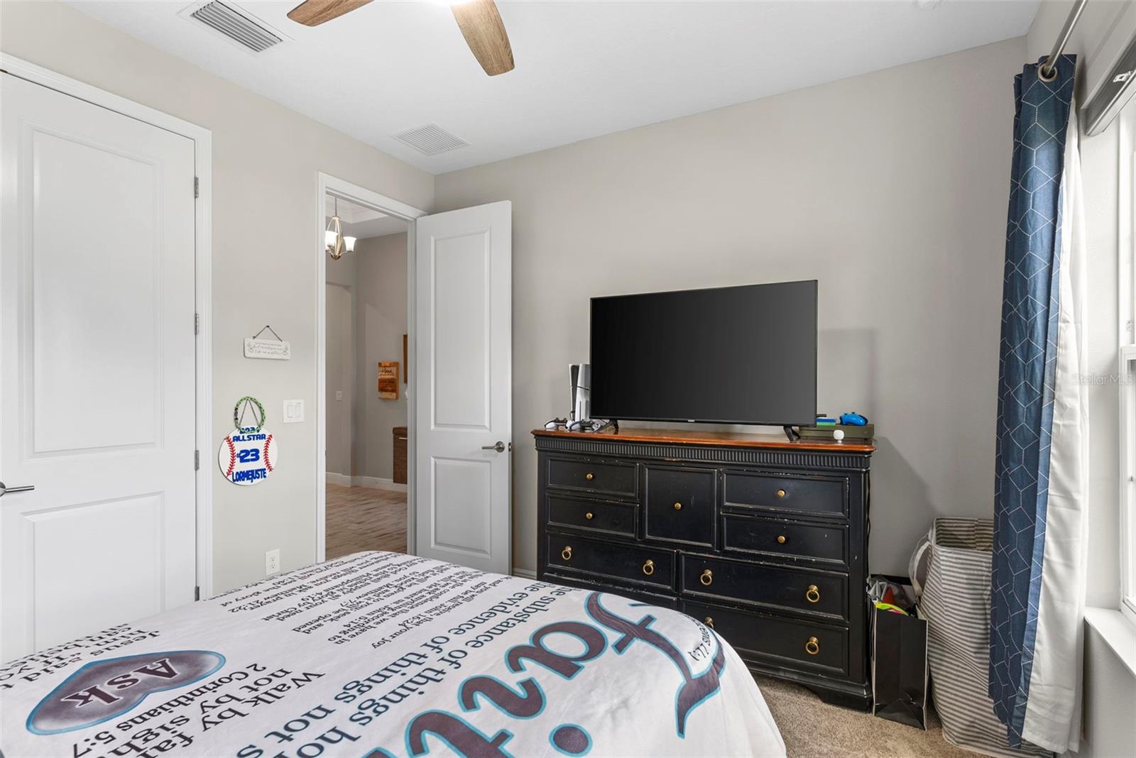 Listing photo id 21 for 13182 Twin Bridges Drive