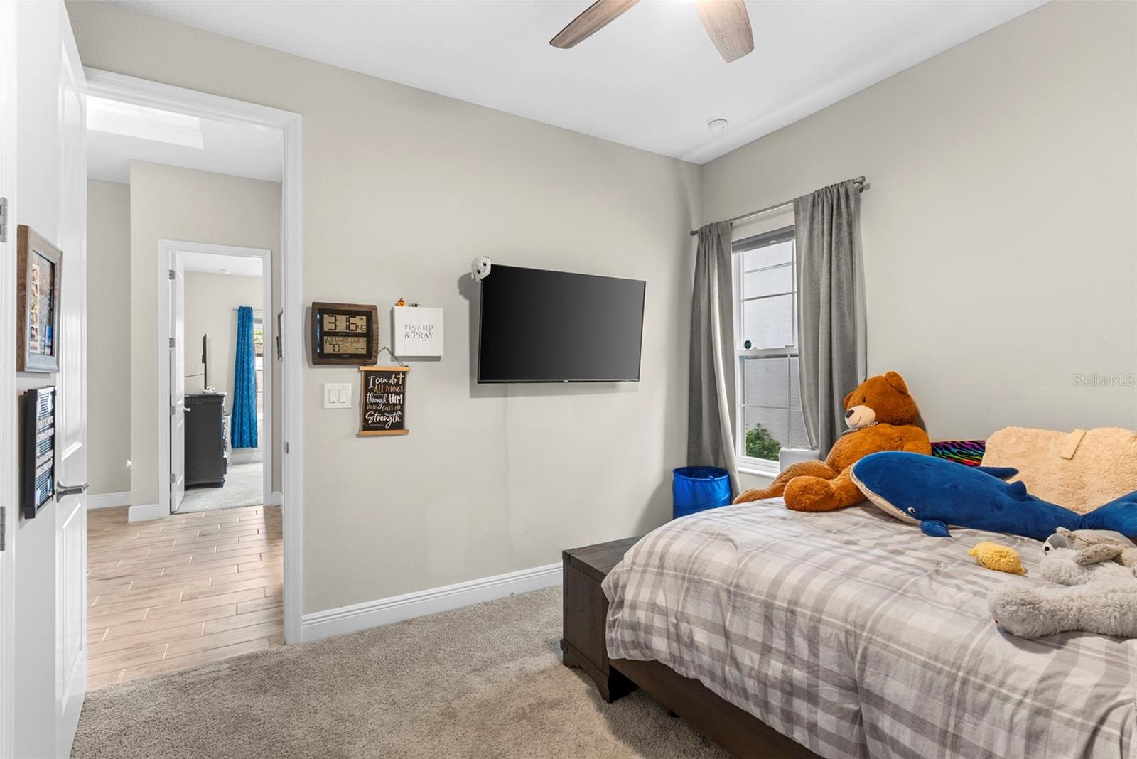 Listing photo id 24 for 13182 Twin Bridges Drive