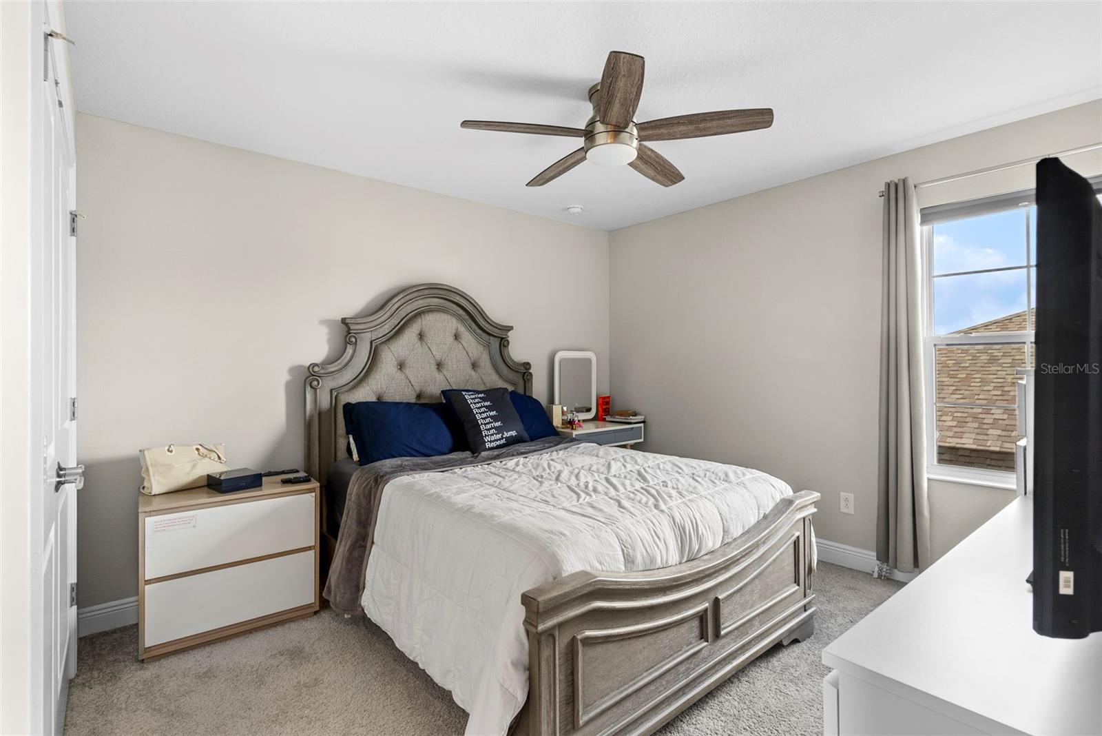 Listing photo id 33 for 13182 Twin Bridges Drive