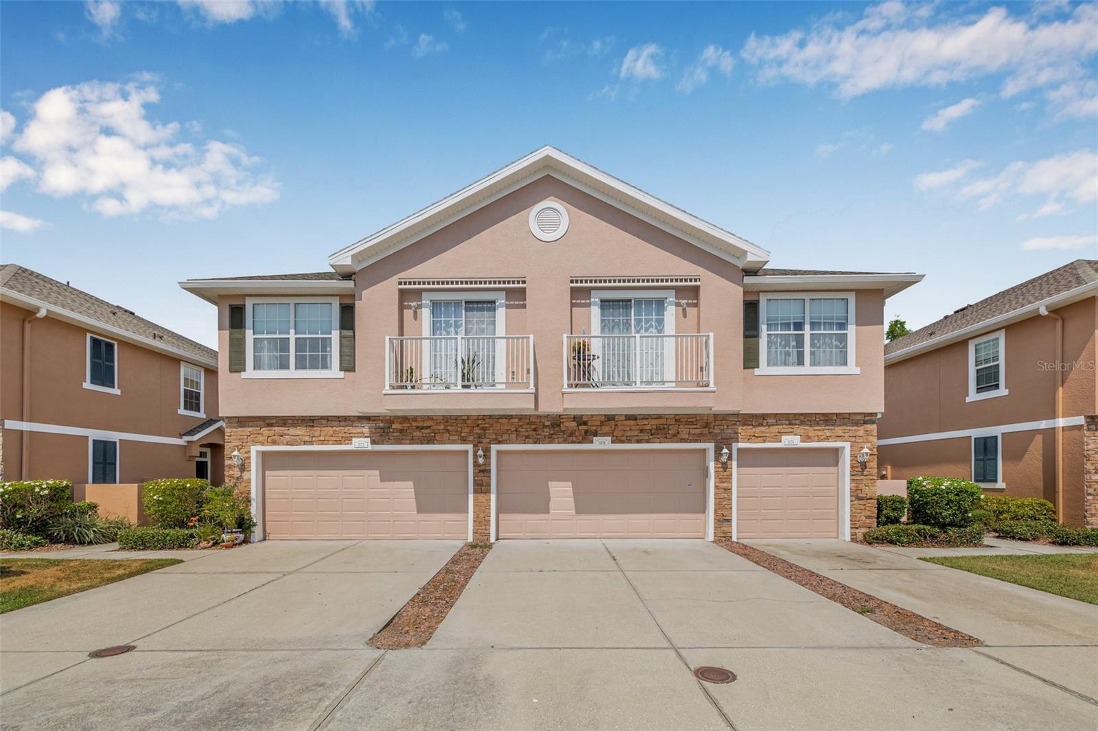 Listing photo id 1 for 5176 6th Street N