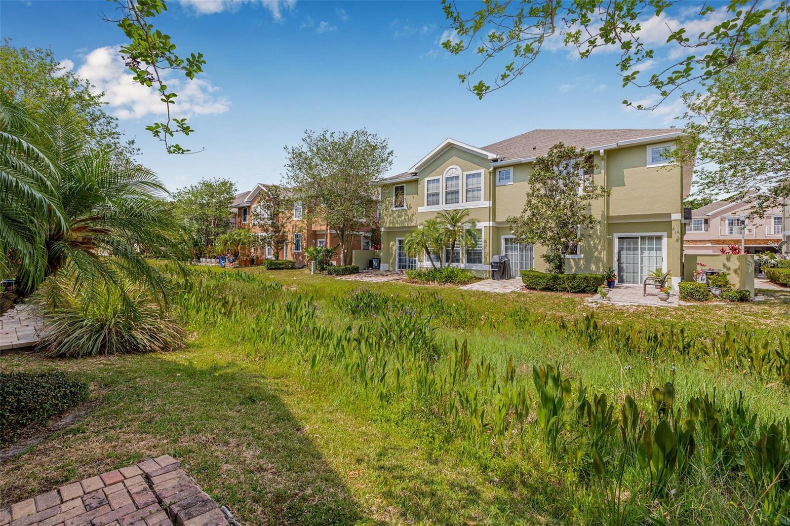 Listing photo id 32 for 5176 6th Street N