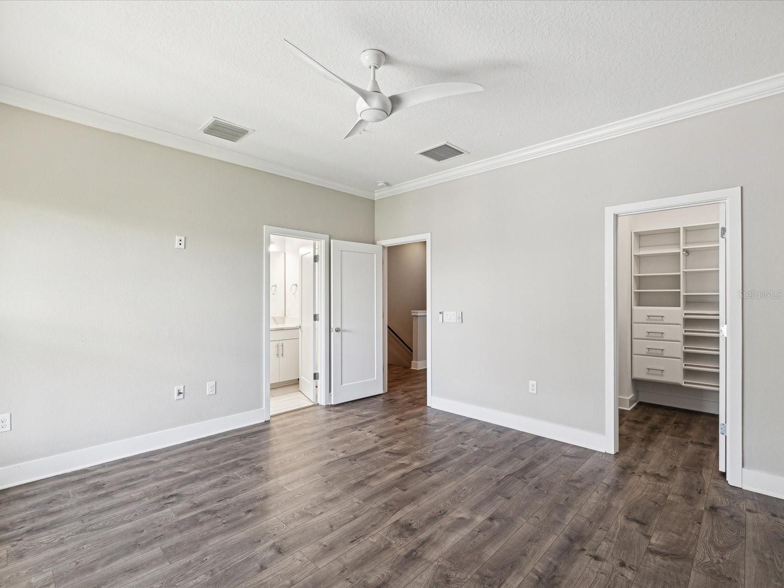 Image 10 of 47 For 946 Highland Avenue 24