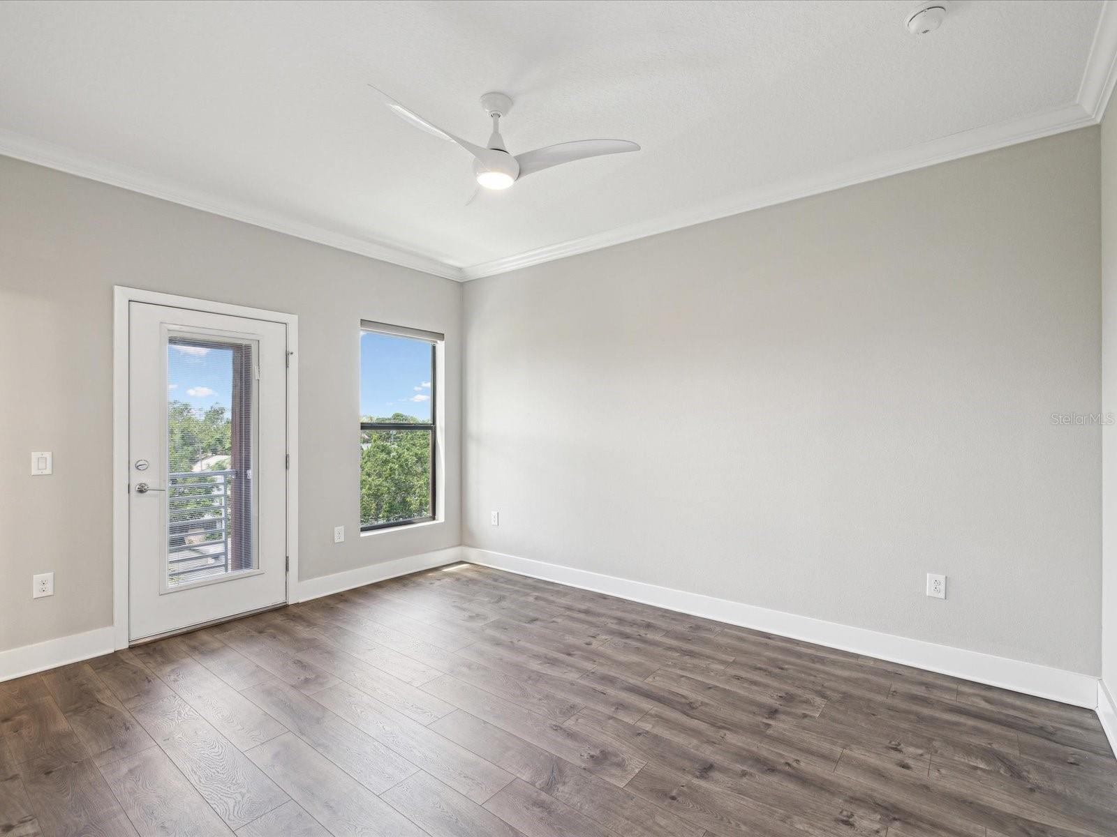 Image 15 of 47 For 946 Highland Avenue 24