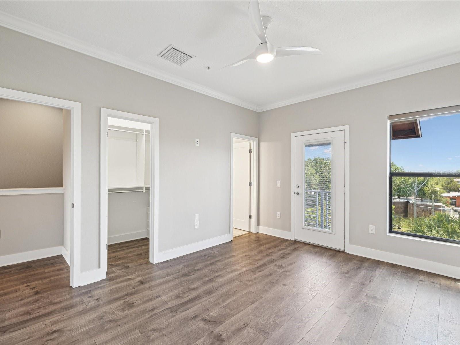 Image 16 of 47 For 946 Highland Avenue 24
