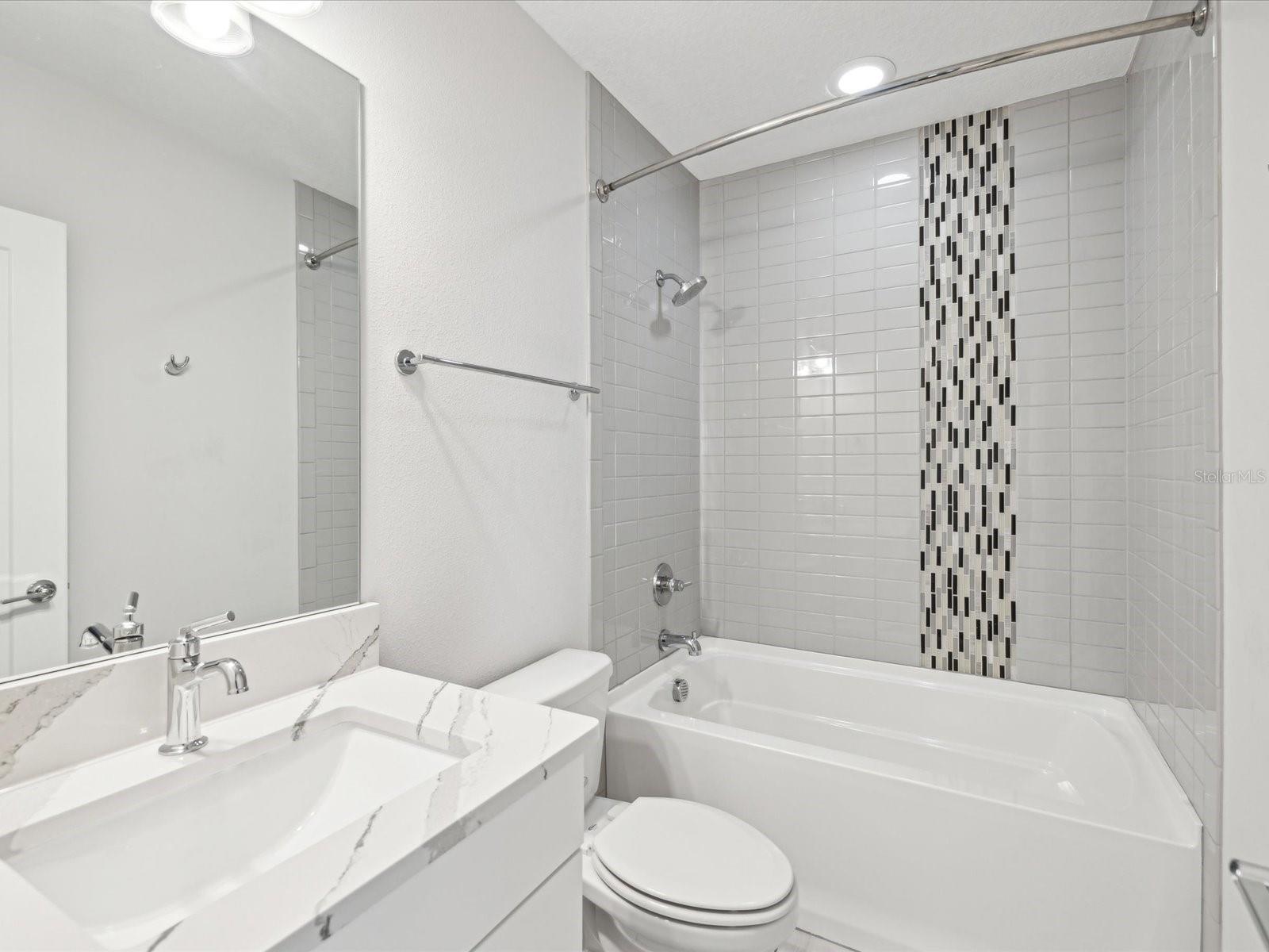 Image 18 of 47 For 946 Highland Avenue 24