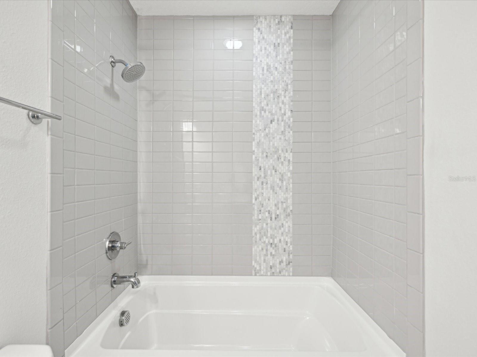 Image 19 of 47 For 946 Highland Avenue 24