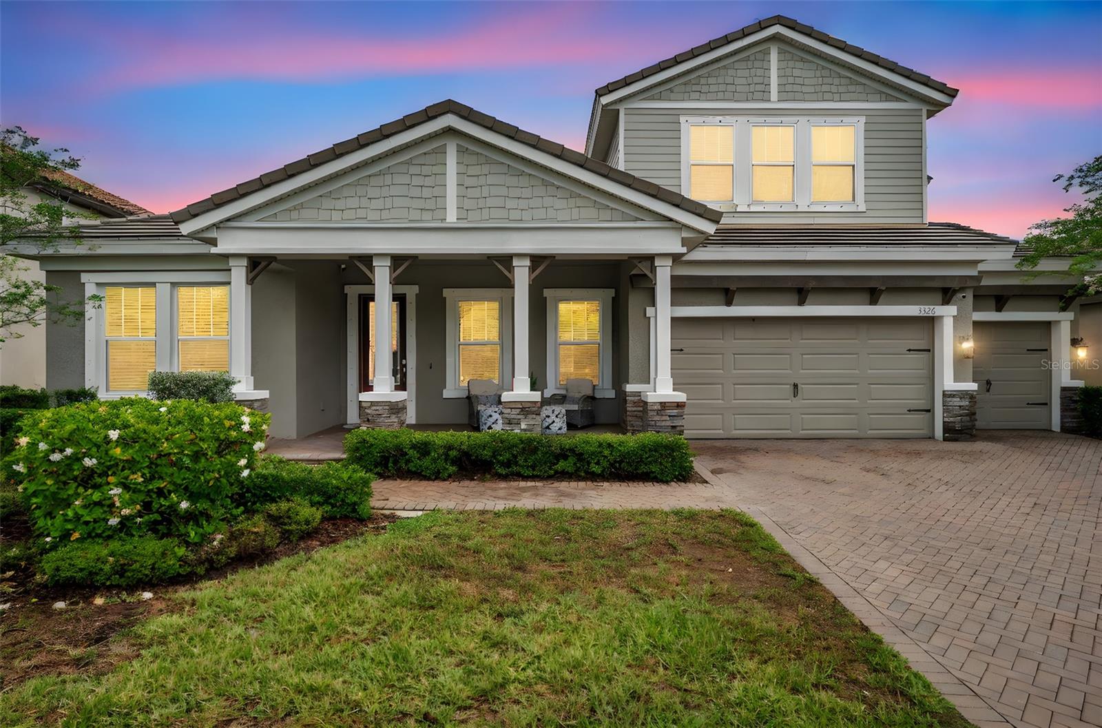 Listing photo id 0 for 3326 Barbour Trail