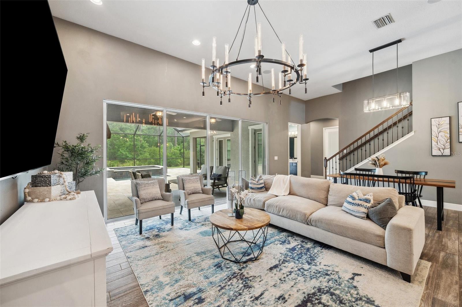 Listing photo id 21 for 3326 Barbour Trail