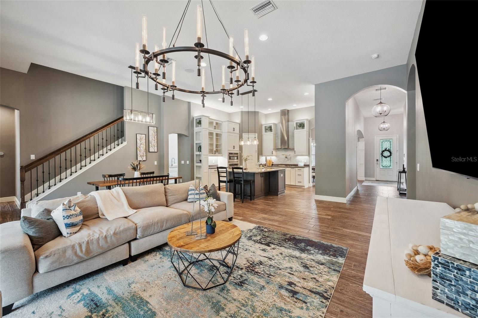 Listing photo id 22 for 3326 Barbour Trail