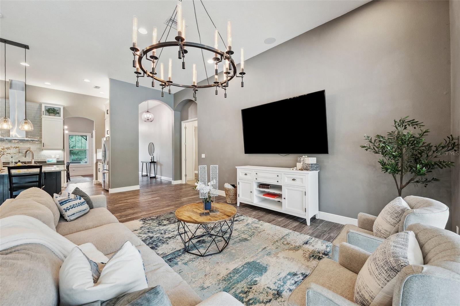 Listing photo id 23 for 3326 Barbour Trail