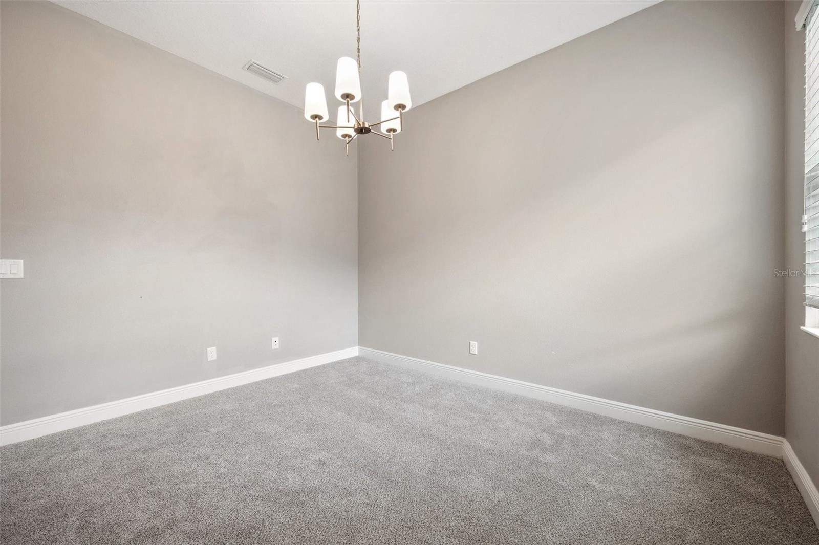 Listing photo id 34 for 3326 Barbour Trail