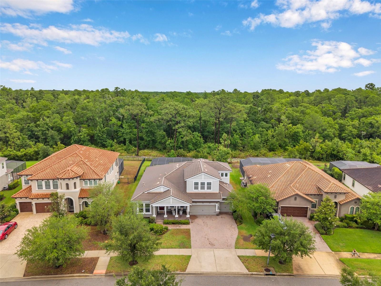 Listing photo id 2 for 3326 Barbour Trail