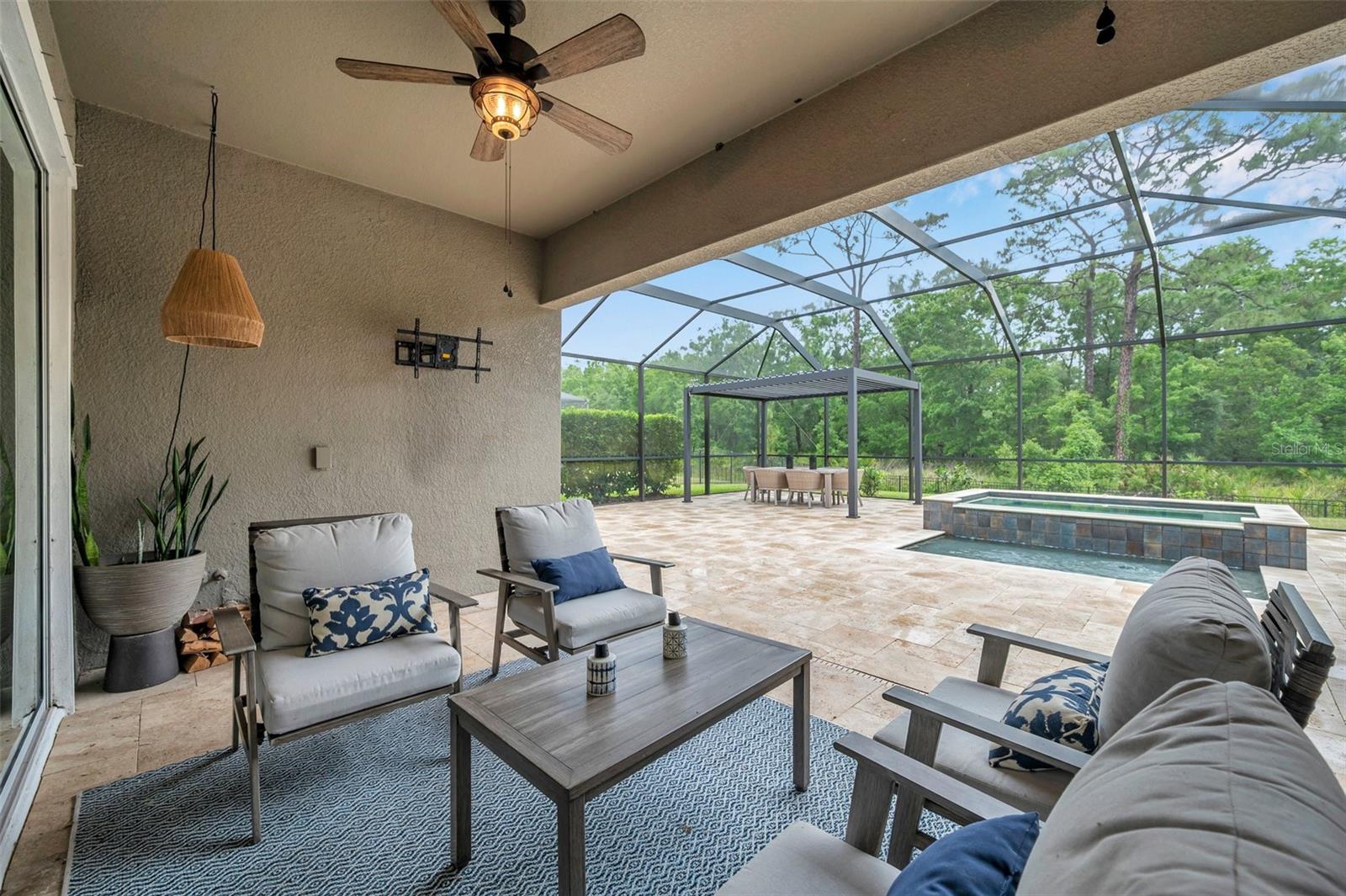 Listing photo id 48 for 3326 Barbour Trail