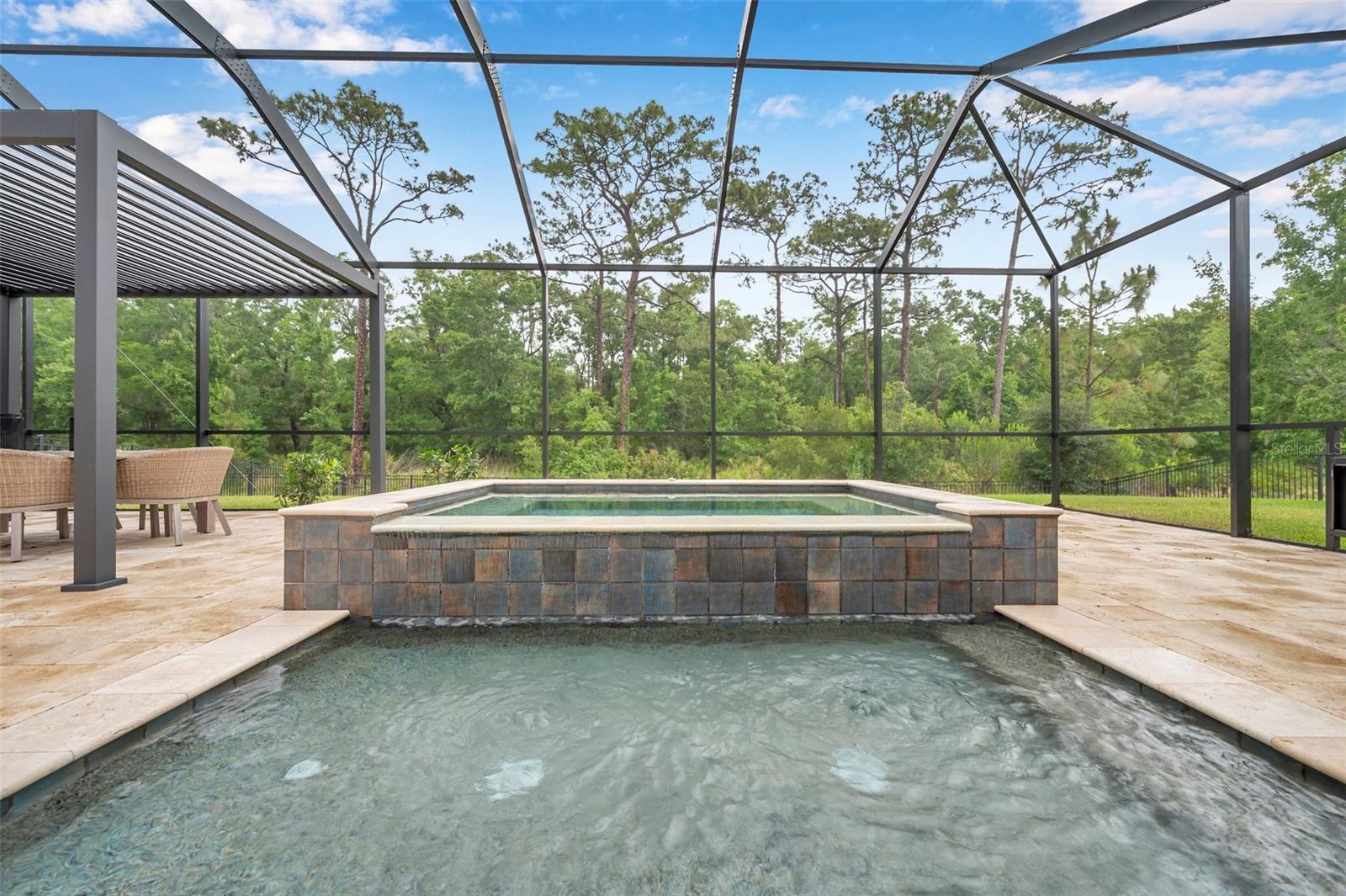 Listing photo id 49 for 3326 Barbour Trail