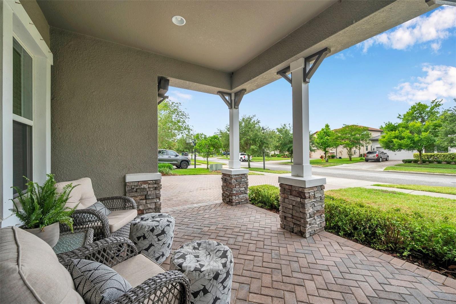 Listing photo id 4 for 3326 Barbour Trail