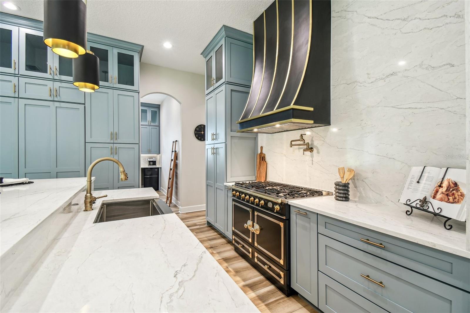 Image 10 of 73 For 13711 Lussier Lane