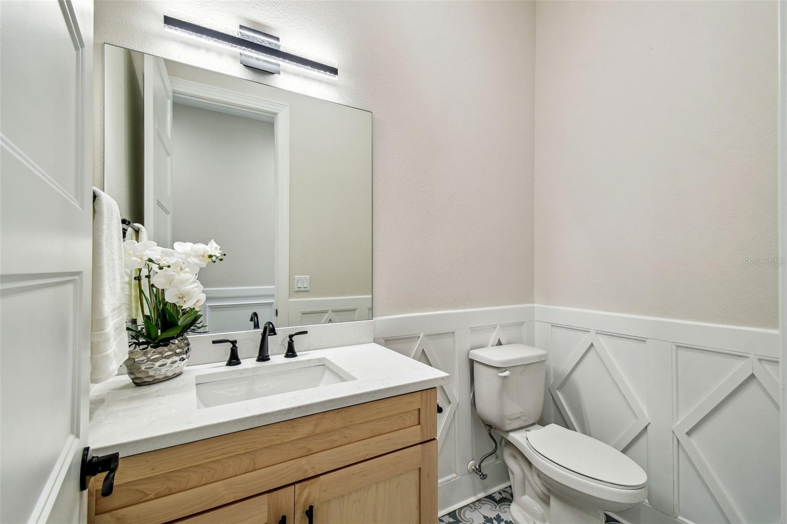 Image 27 of 73 For 13711 Lussier Lane