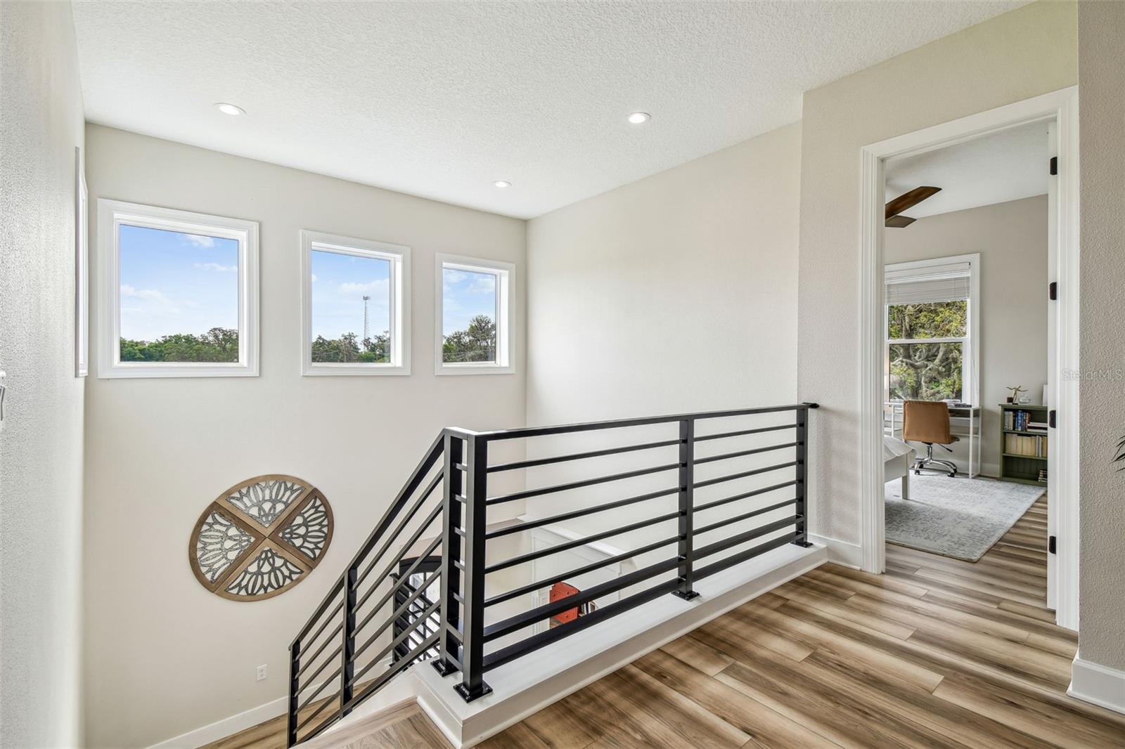 Image 29 of 73 For 13711 Lussier Lane