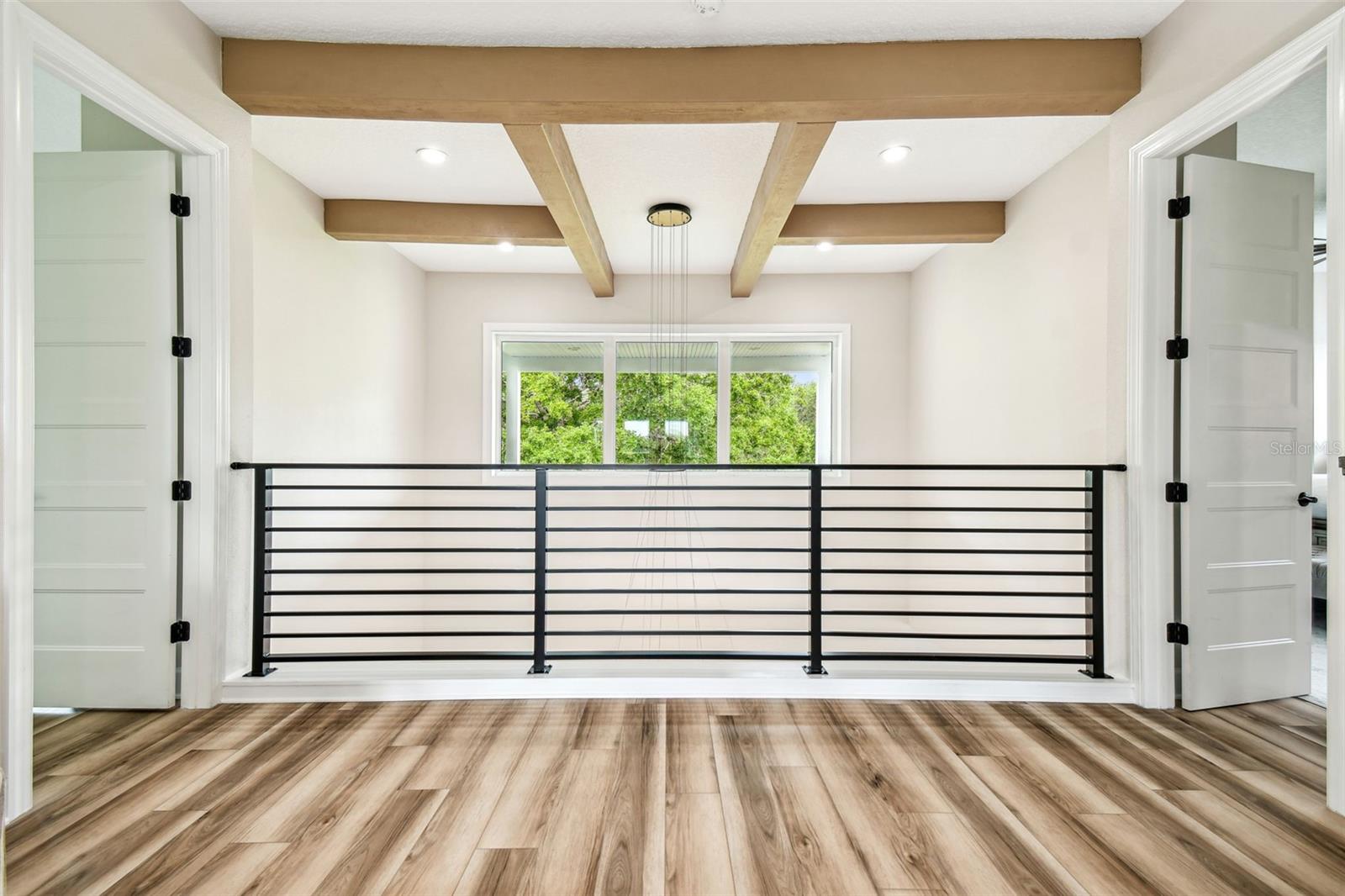 Image 33 of 73 For 13711 Lussier Lane